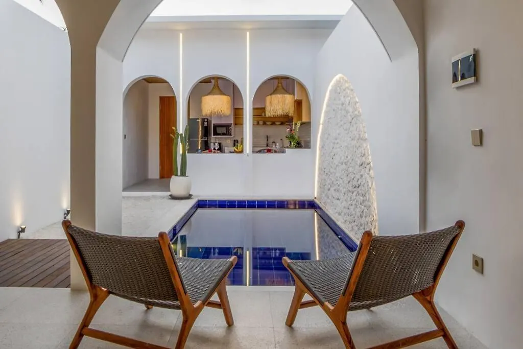 T&J3 - New! Romantic 1Br Pool Villa Umalas