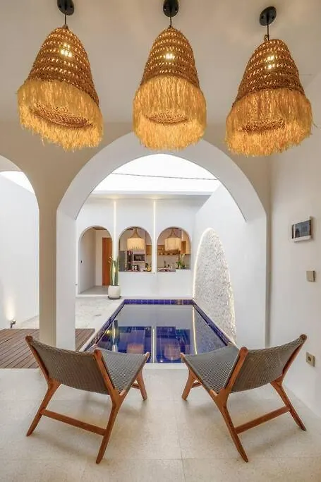 T&J3 - New! Romantic 1Br Pool Villa Umalas